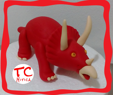 triceratopo rosso